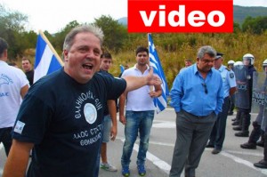 Ένταση στα σύνορα Κρυσταλλοπηγής – Φραστική επίθεση στον Ν.Σταυρακάκη.Δεν άφησαν εθνικιστές να διαμαρτυρηθούν – ΒΙΝΤΕΟ