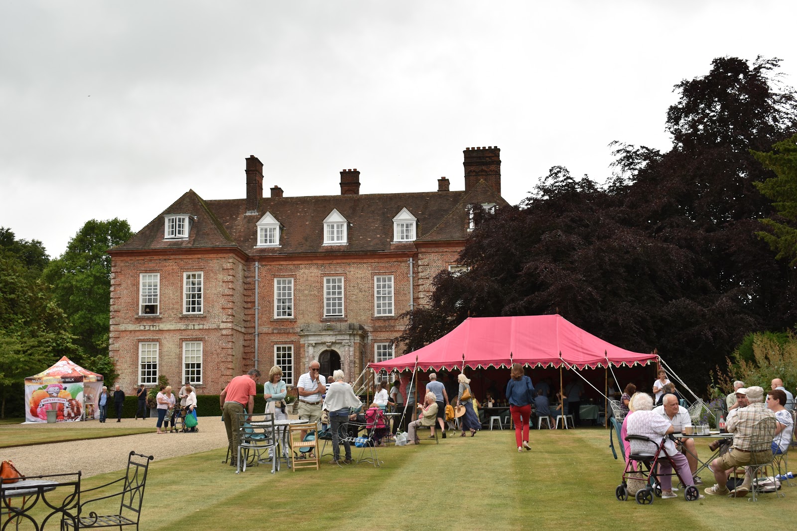 A day at the marvellous West Woodhay Gardeners' Fair