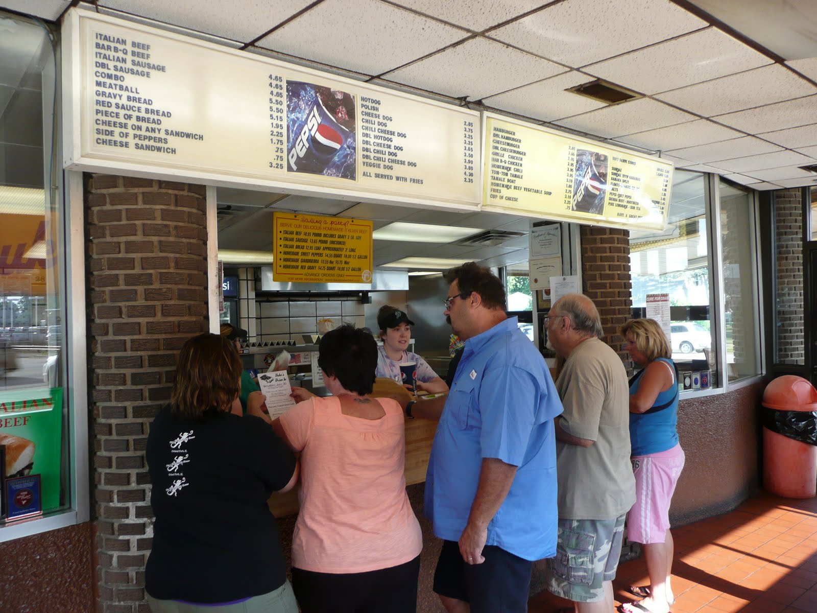 PIG OUT SPOTS: Duke's Drive-In (Bridgeview, IL)