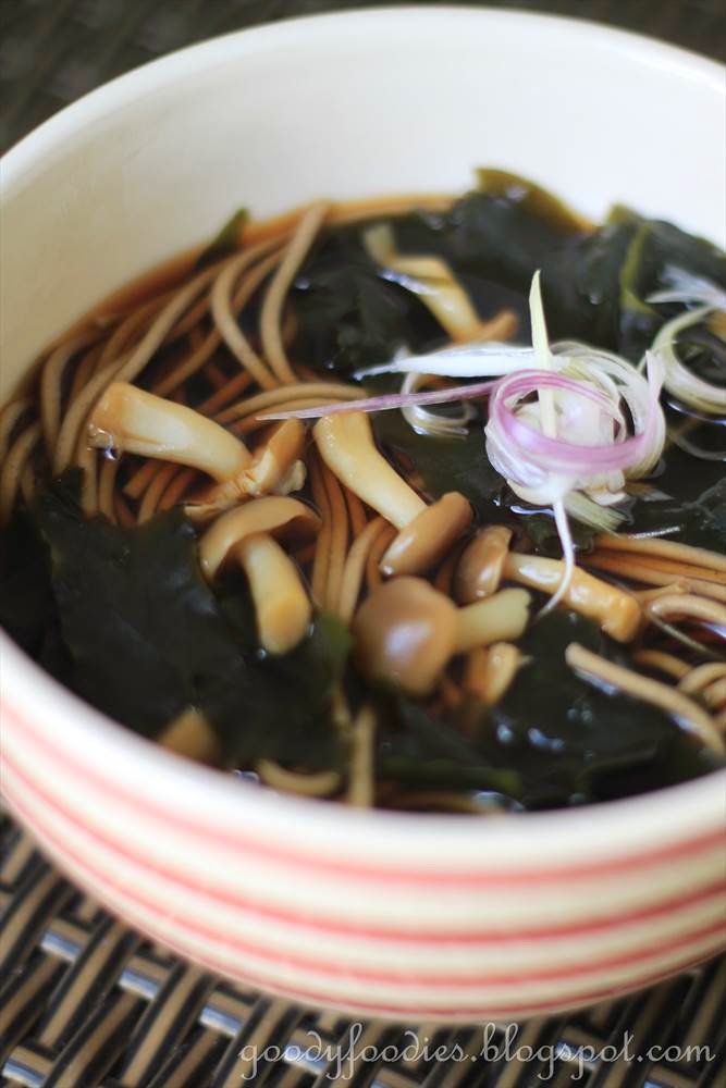 GoodyFoodies Recipe Japanese SobaNoodle in Hot Broth