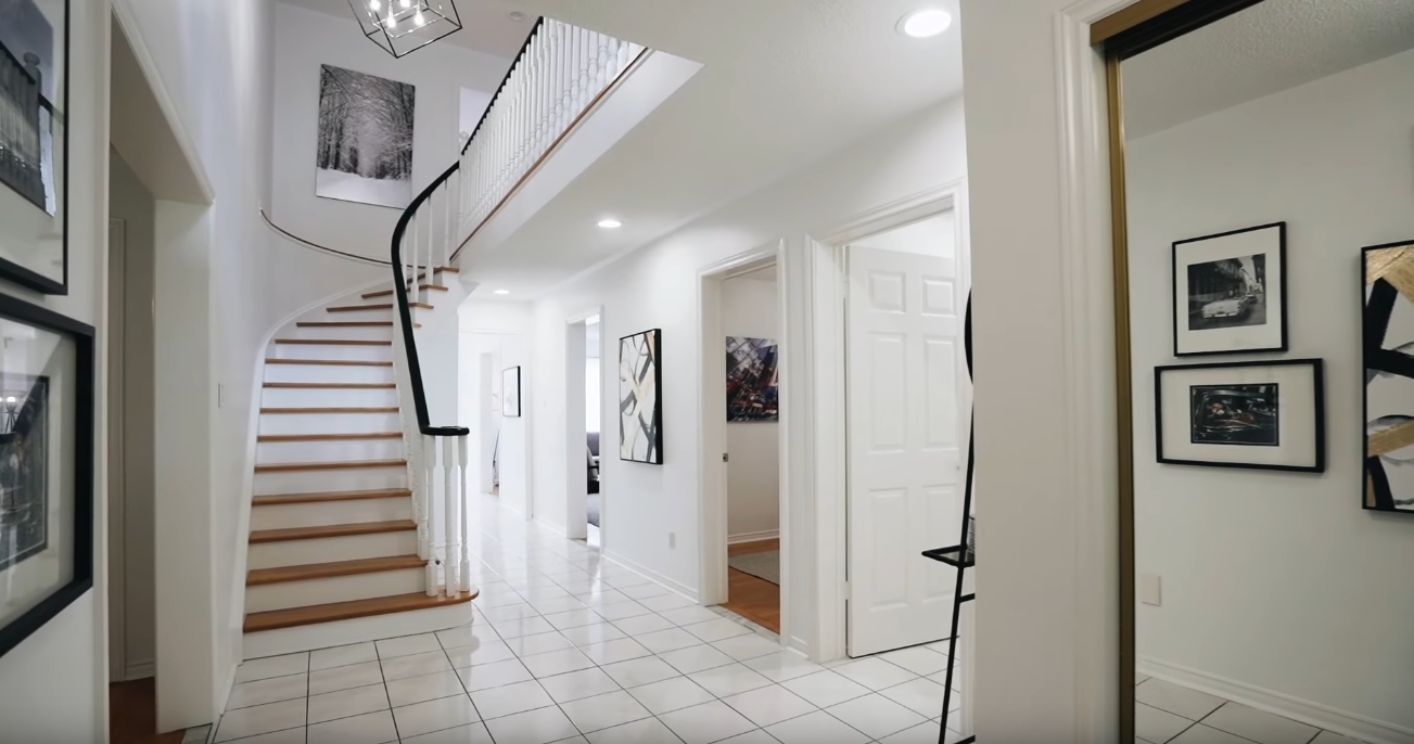 20 Photos vs. 112 Delroy Dr, Toronto vs. Home Interior Design Tour