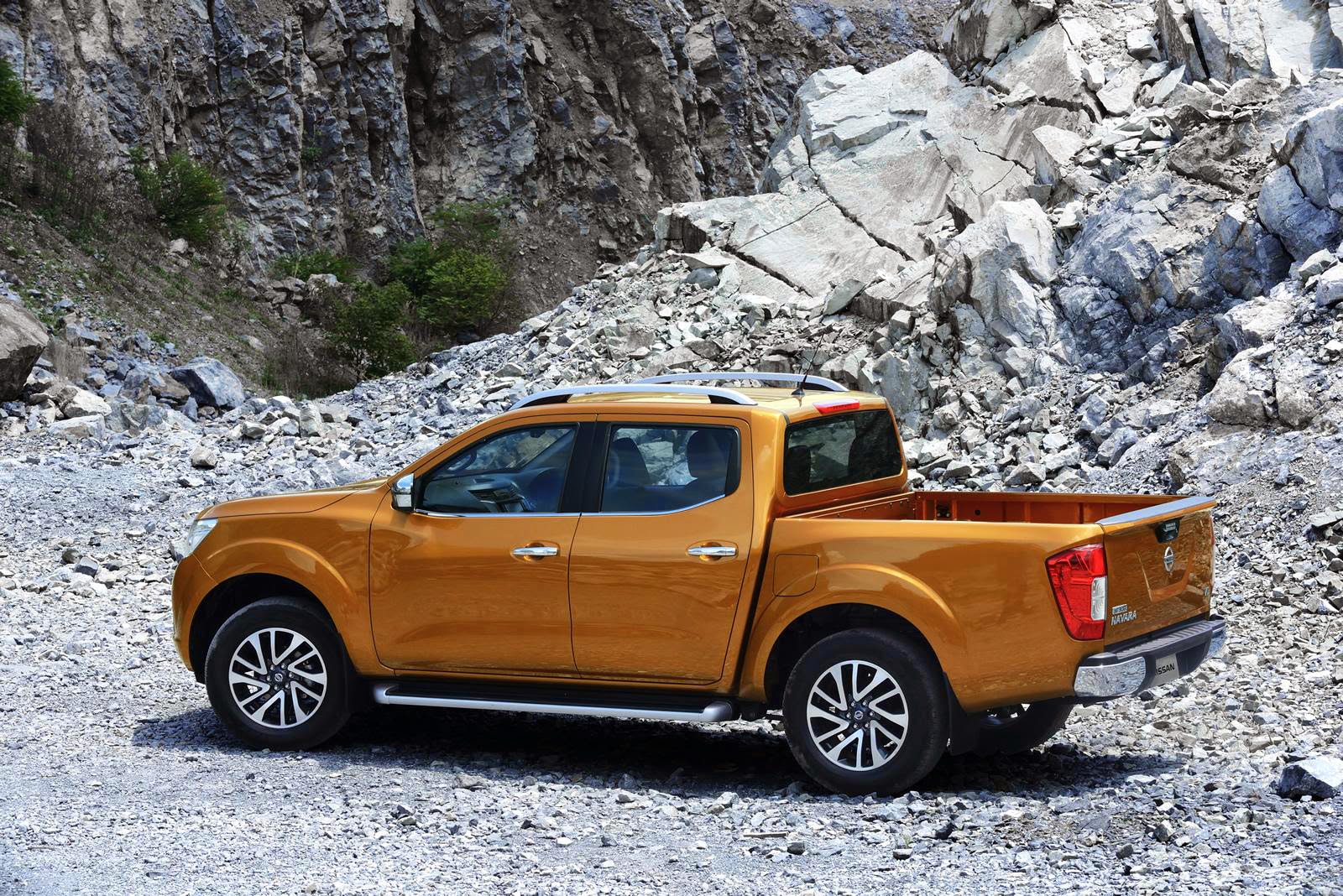 Nissan выбрать другой автомобиль navara