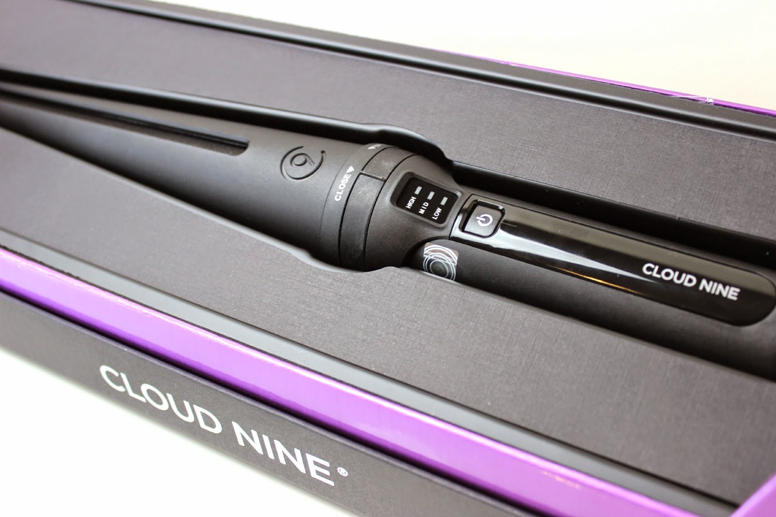 A review of the Cloud 9 The Wand curling tongs