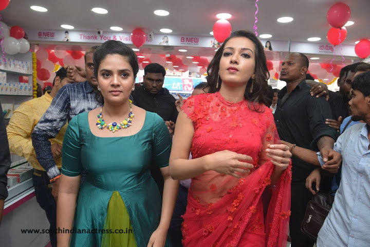 Catherine Tresa B New Mobile Store launch