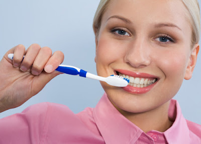 Hướng dẫn chăm sóc răng miệng sau khi lấy cao răng