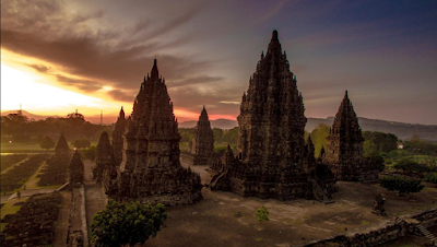 Belum Lengkap Rasanya Jika Belum Ke Candi Prambanan Yogyakarta