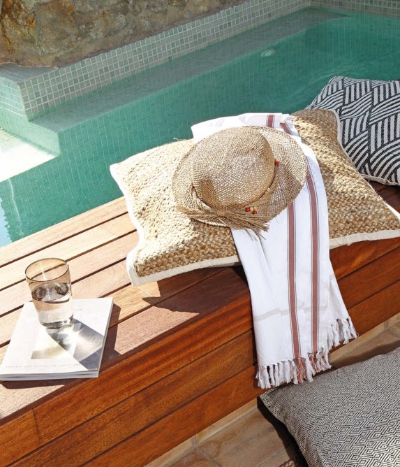 CASA TRÈS CHIC: REVISTA DE FIM DE SEMANA | Antiguo granero, Casas, Granero