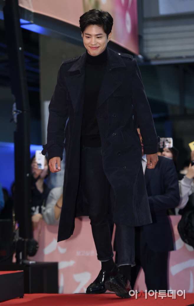 어제 박보검 꽃청춘 기자회견+시사회 | 인스티즈