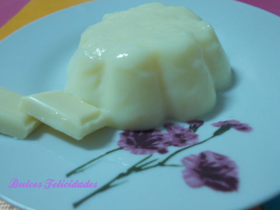 Pudin de chocolate blanco