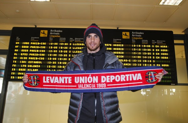 Oficial: El Levante ficha a Medjani