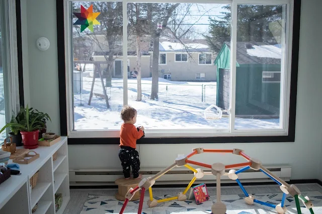 Observations of Montessori play at 16 months