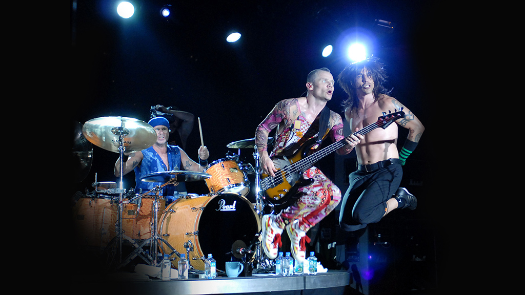 Red hot peppers концерт. Группа Red hot Chili Peppers. Red hot Chili Peppers концерт. RHCP 2008. Red hot Chili Peppers Concert.