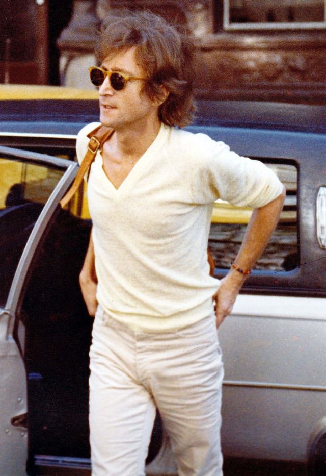 36 Color Pictures of John Lennon on Streets in the Last Year of His