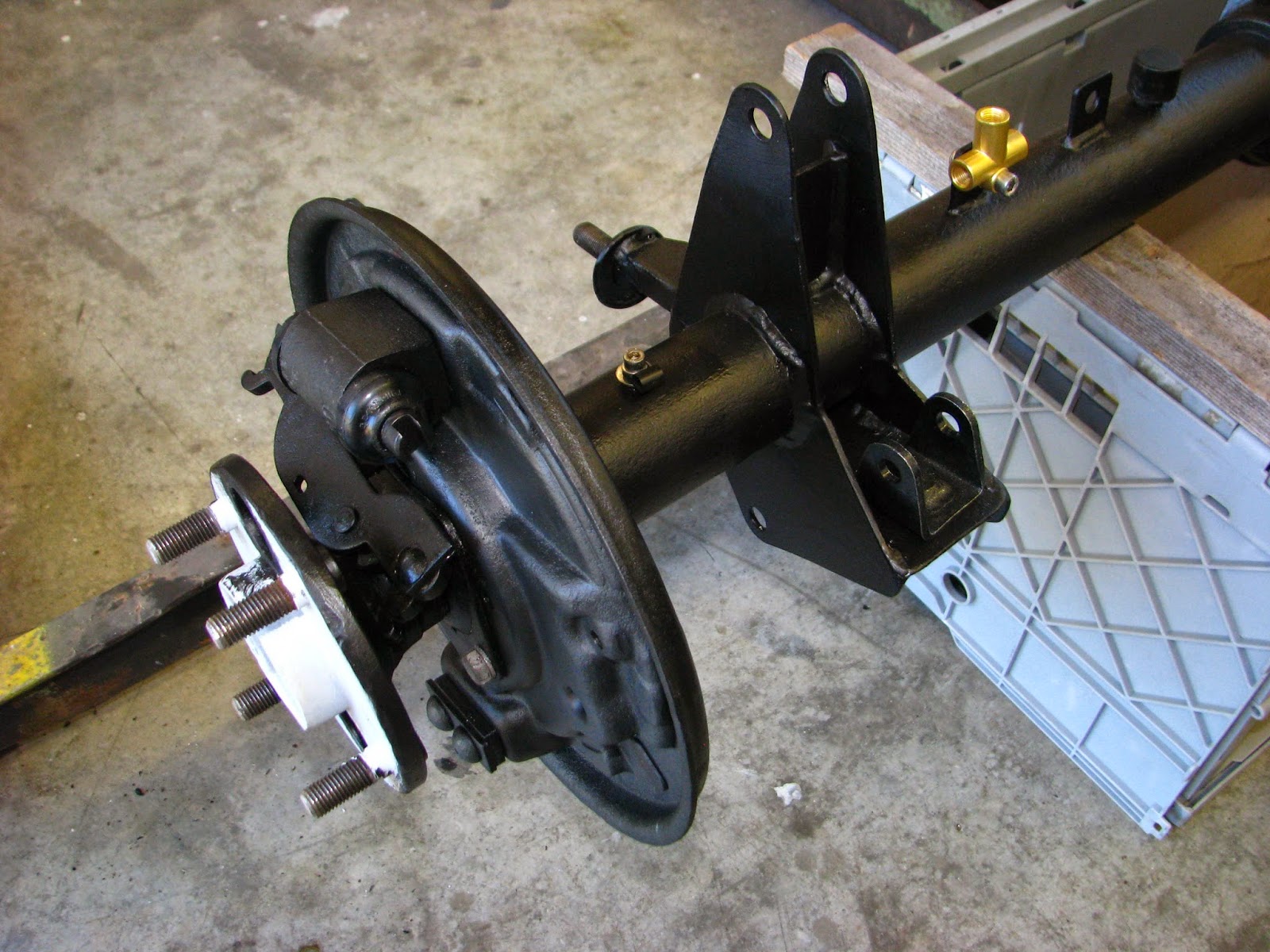 Marcos Mantula a restoration story 20. The rear axle