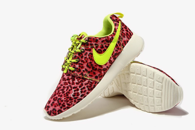 nike roshe run yellow