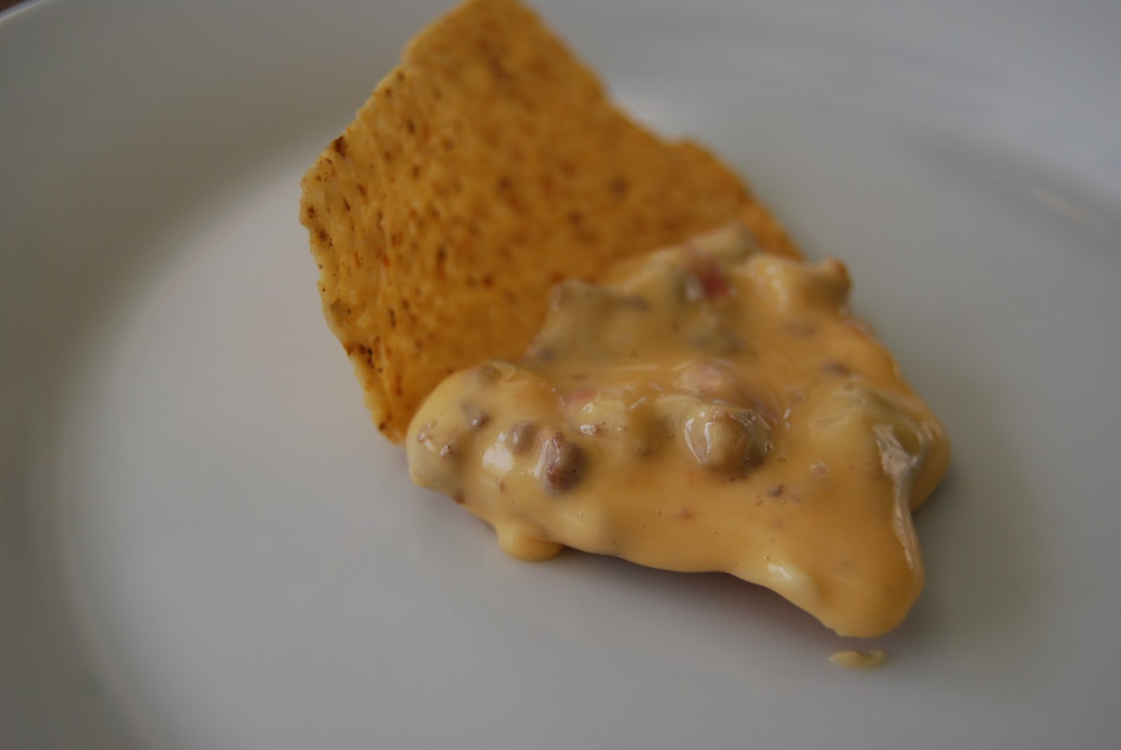 Best Queso EVER | Momfessionals | Bloglovin’