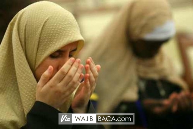 10 Waktu Ini adalah Saat Yang Mustajab Terkabulnya Do`a Anda 10 Waktu Ini adalah Saat Yang Mustajab Terkabulnya Do`a Anda