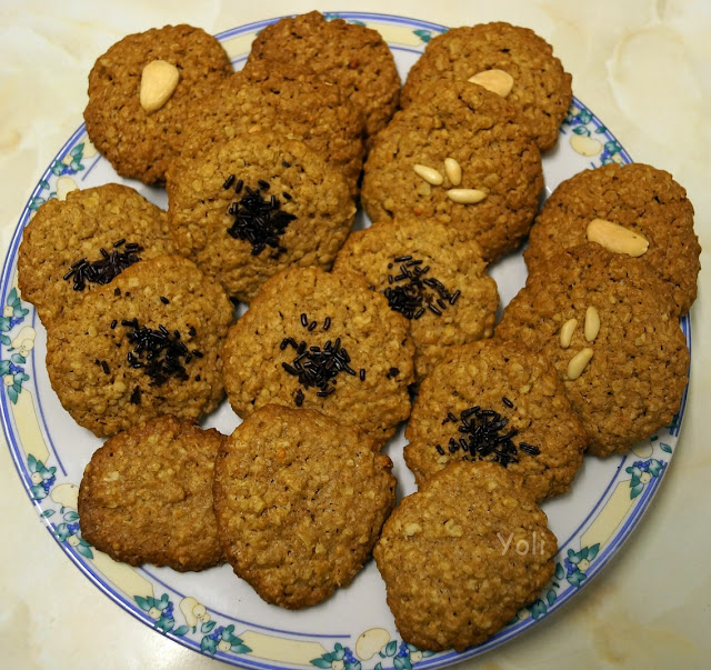 http://merrajo.blogspot.com.es/2016/04/pastas-de-avena-y-miel.html