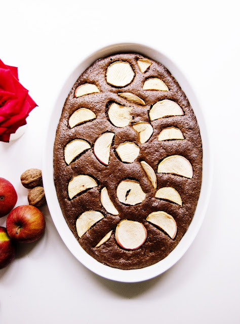 Prajitura cu nuca si carob (fara faina, fara zahar)