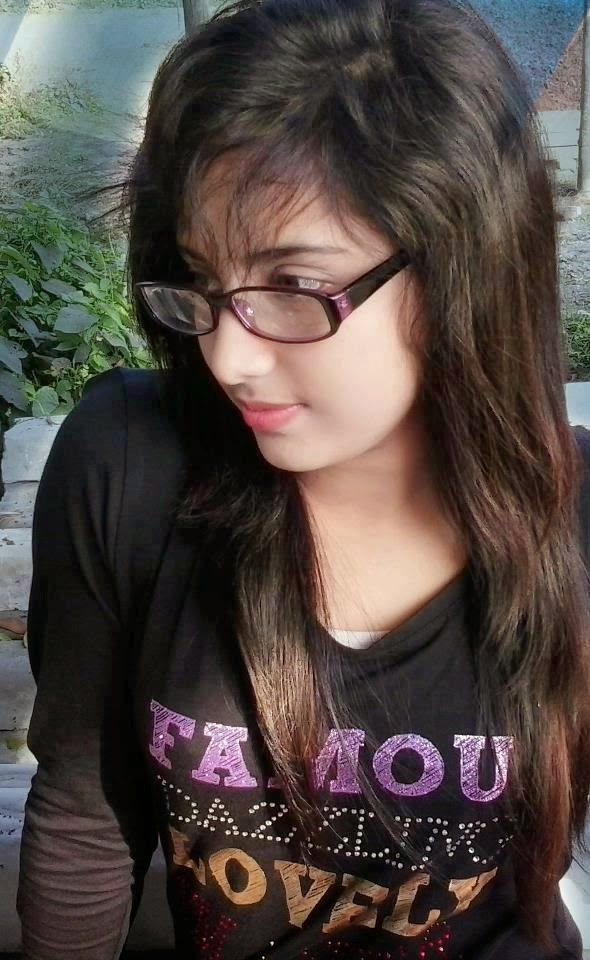 Beautiful And Hot Girls Wallpapers Pakistani Girls 