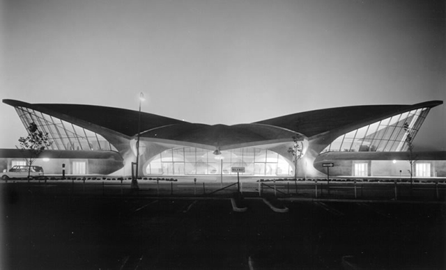 TWA Terminal in New York by Eero Saarinen, 1962