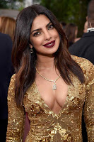 priyanka chopra cleavage show photos at golden globe awards 2017%2B%252812%2529
