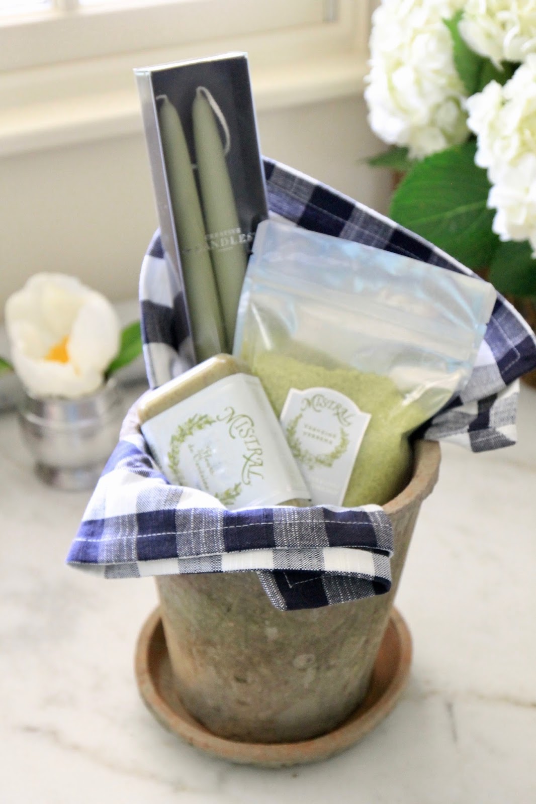 Jenny Steffens Hobick DIY Flower Pot Gift Ideas Mother's Day