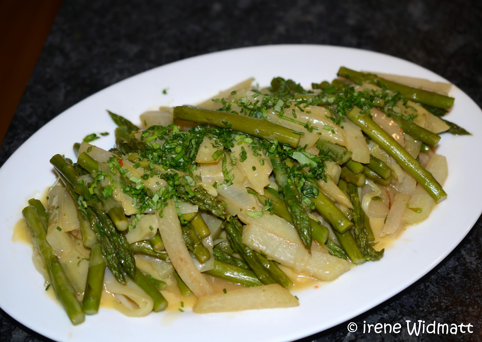 Widmatt: Spargel mit Kohlrabi