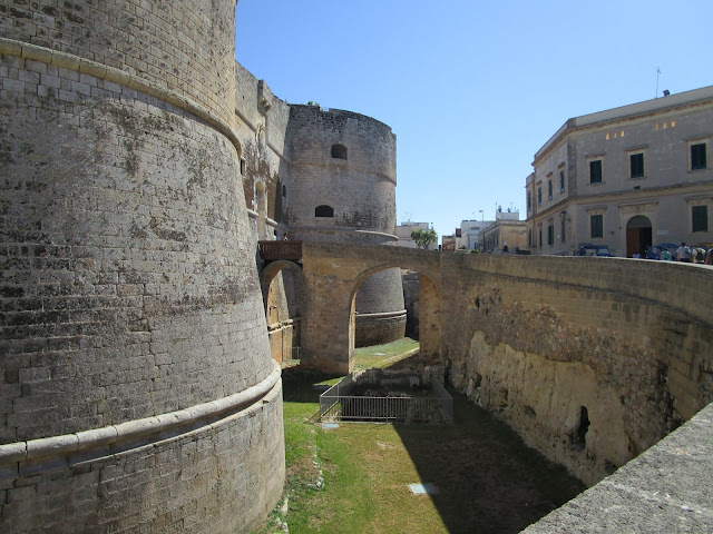 Castello Aragonese con fossato di Otranto