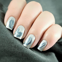трафареты для маникюра nail fabrika перья