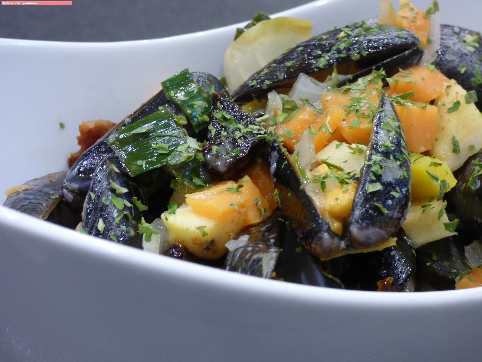 miesmuscheln in weißwein miesmuscheln in weißwein