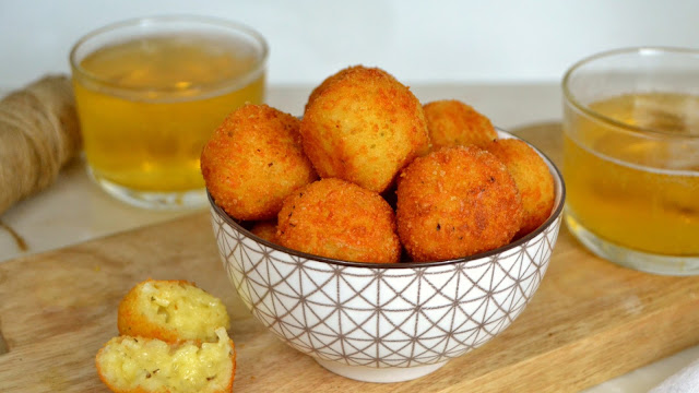 Bolitas De Queso Fritas
