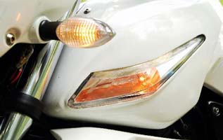 Tren Lampu Sein Di Tangki Yamaha Byson