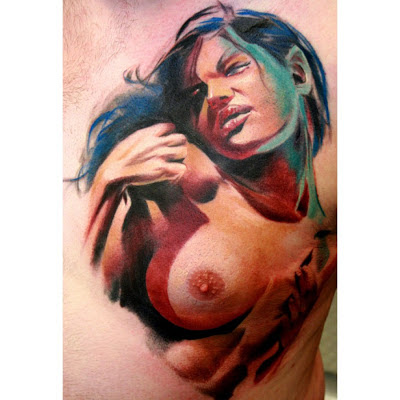Tatuaje mujer desnuda