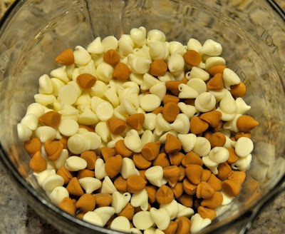 Butterscotch Snack Mix is the sweet and salty combinations of Chex and Cheerio cereasl, peanuts, and candy covered in butterscotch and peanut butter coating. #SnackMix #PeanutButter #Snacks #ChexMix