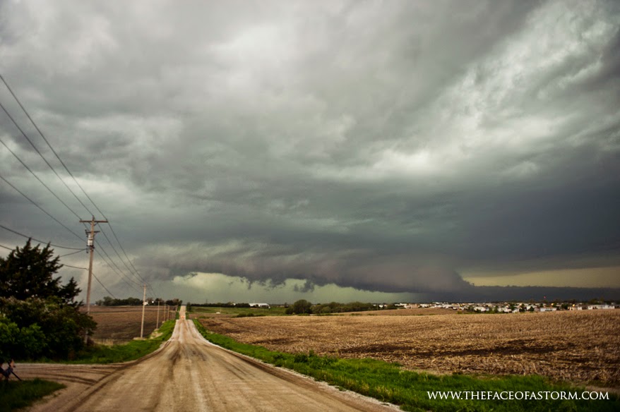 The Face of a Storm Jennifer Brindley Storm Chaser and Weather
