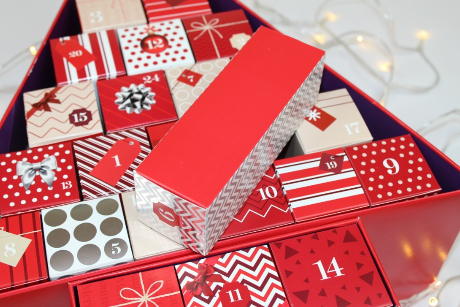Marks and Spencer Advent Calendar 2016 Review and Photo's Pink