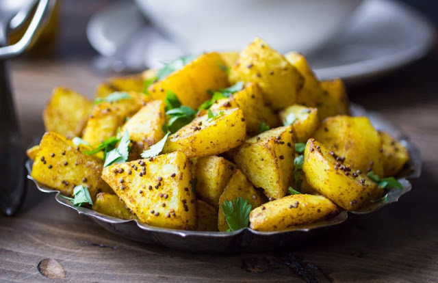 Easy Bombay Potatoes #sidedish #vegetarian