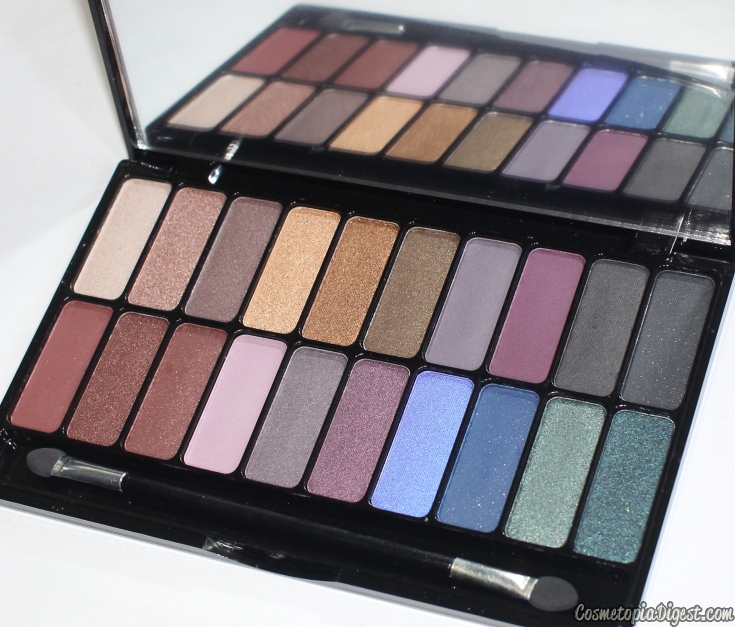 Here are the reviews and swatches of the Freedom Pro Decadence Eyeshadow Palettes, and a teal eye makeup look. 