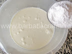 Tort krem a la krem preparare reteta crema - incorporam praful de creme Ole de vanilie