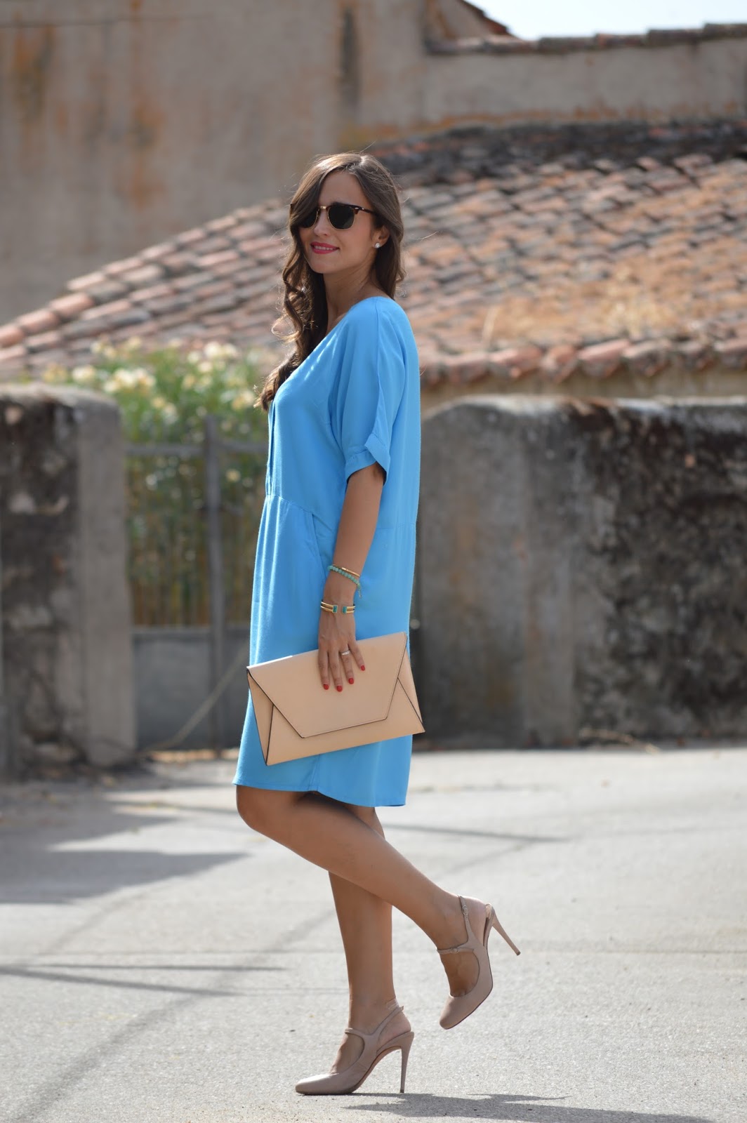 1000 MANERAS DE VESTIR Vestido camisero