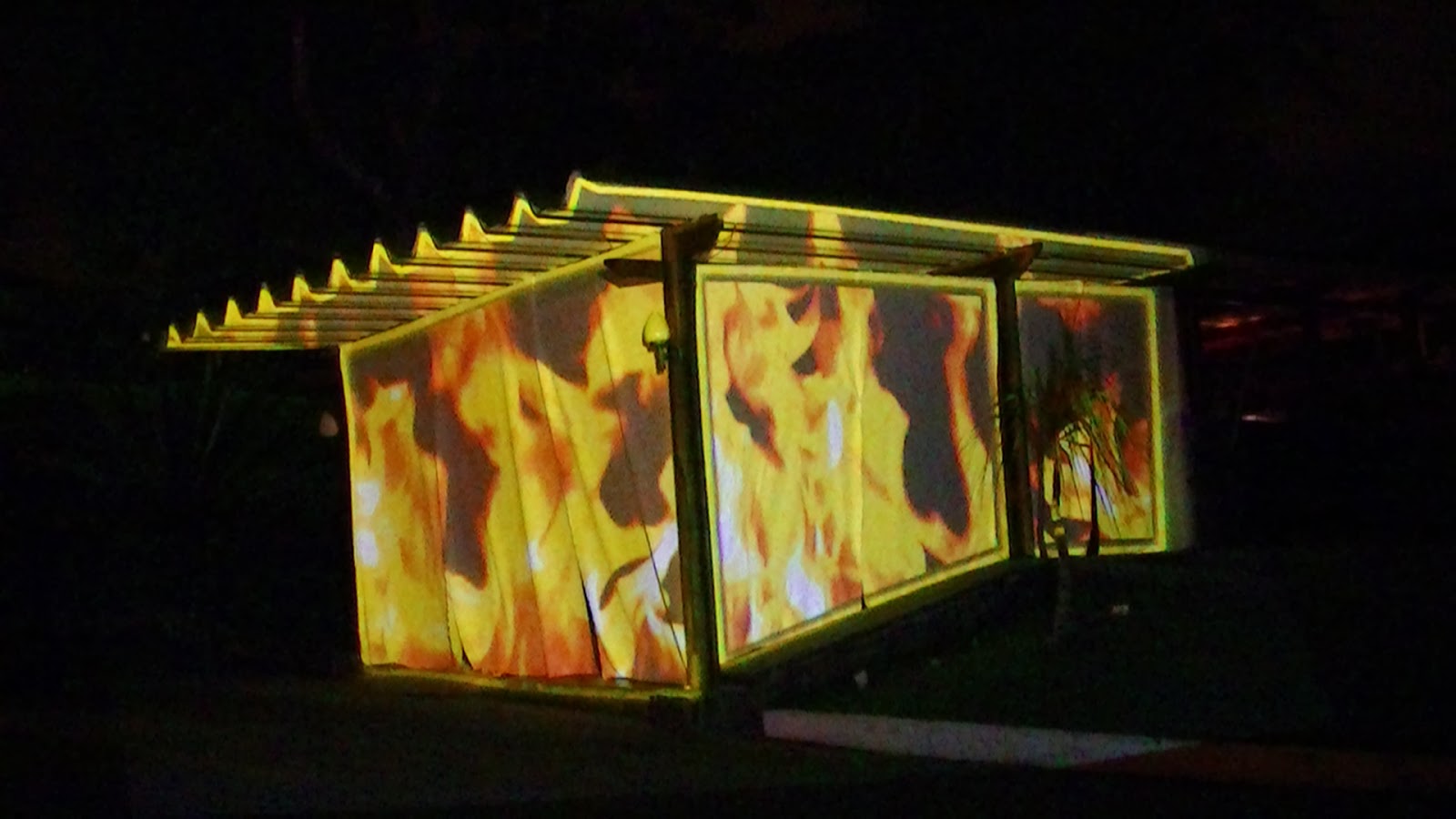 Video Mapping e Afins Vídeo Mapping durante a Festa de Halloween do