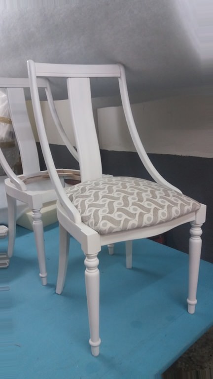 sillas-pintadas-tapizadas