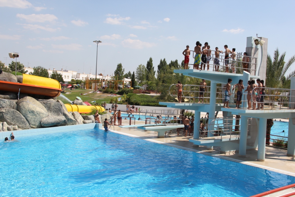 por-terras-do-alentejo-bruno-moleiro-montemor-o-novo-piscinas