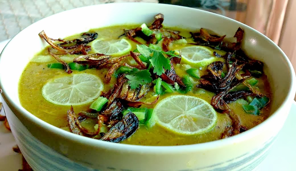 Chicken Haleem Pakistani Style Sweets & Spices