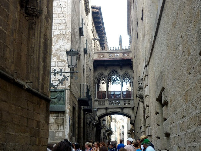 itinerario per il centro di Barcellona, il quartiere gotico