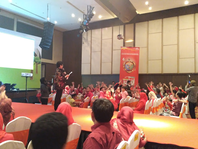 Konferensi Ayah Bunda Platinum Bunda Romi