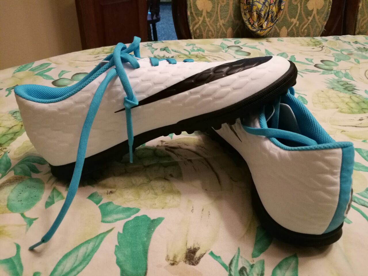 mens nike football trainers