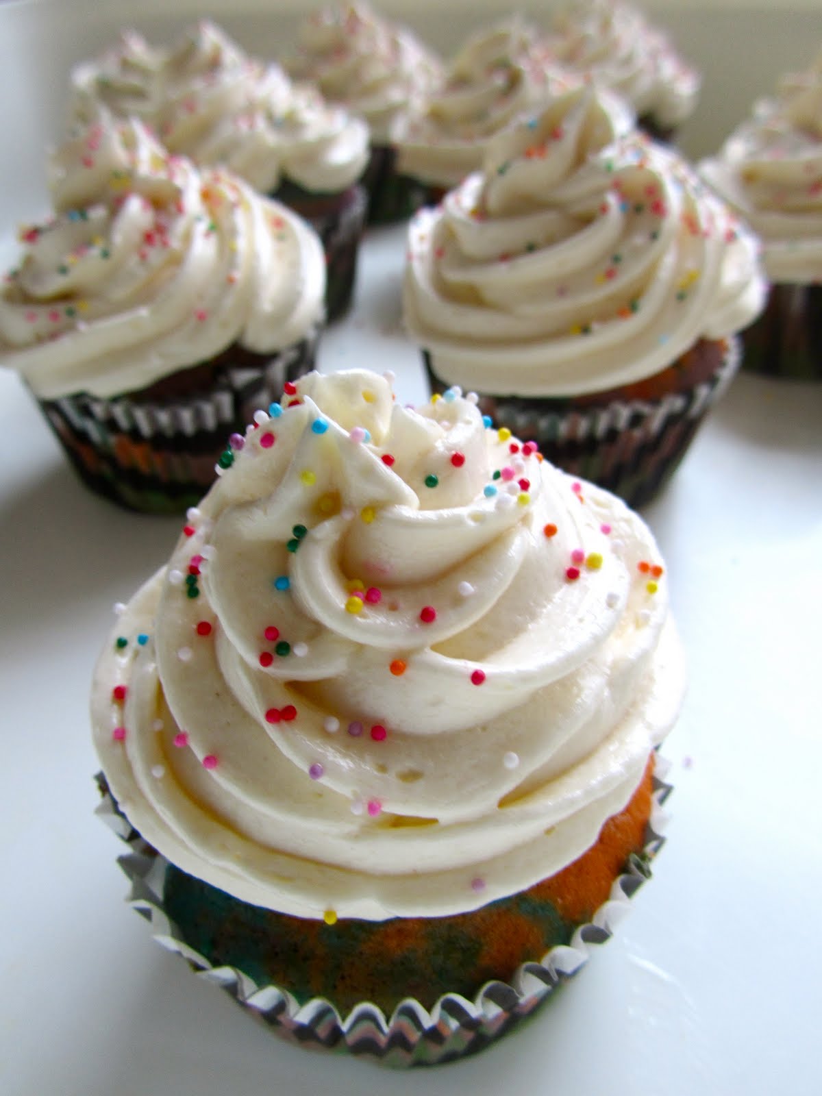 A Little Lovely: My New Favorite Frosting!