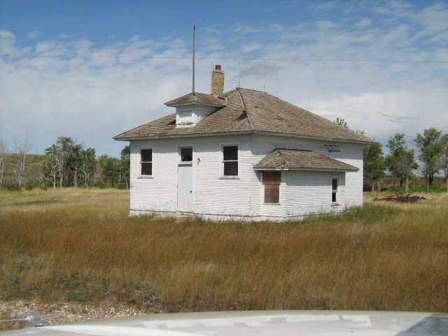 Larsen Adventure Chronicles: Small North Dakota towns